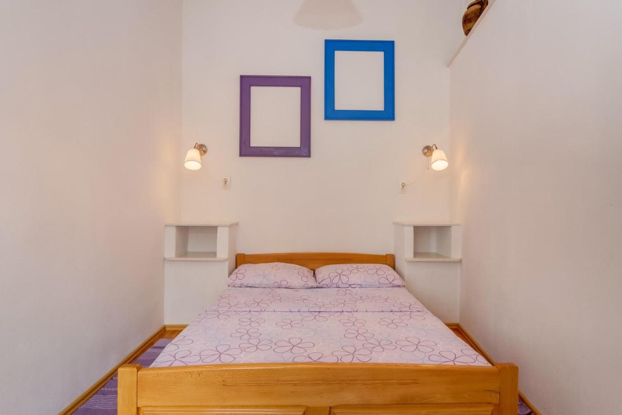 Apartments Kastel Veli Losinj Exterior photo